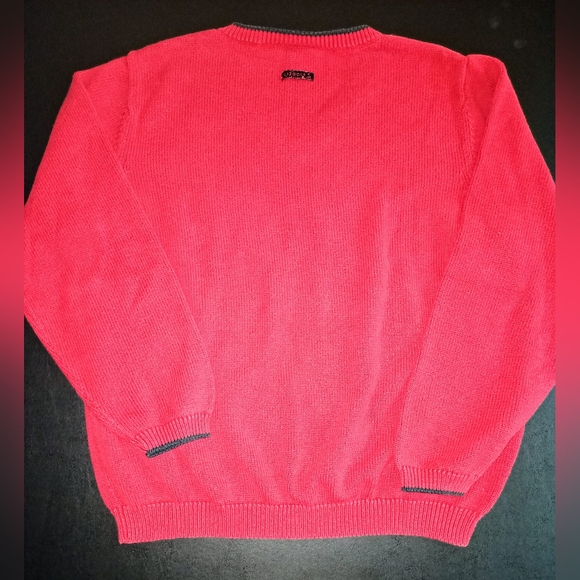 Lizgolf red sweater with golf designs on the front - Picture 4 of 4